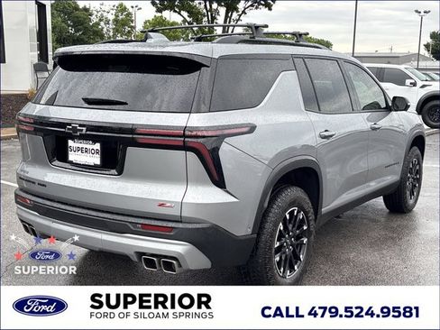 Used 2025 Chevrolet Traverse Z71 w/ Enhanced Driving Package AWD/4WD image 3