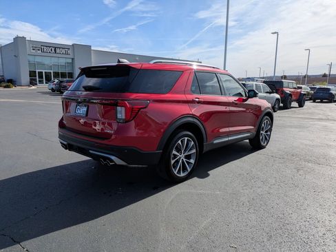 Certified 2025 Ford Explorer Platinum w/ Ultimate Package image 4