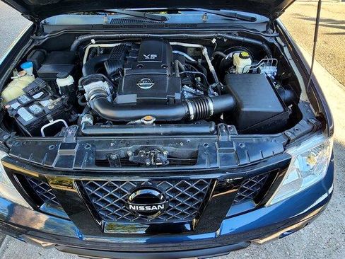 Used 2017 Nissan Frontier SV image 15