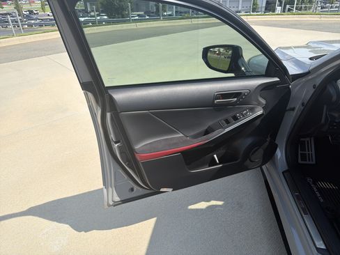 Used 2025 Lexus IS 500 w/ F-Sport Performance RWD image 15