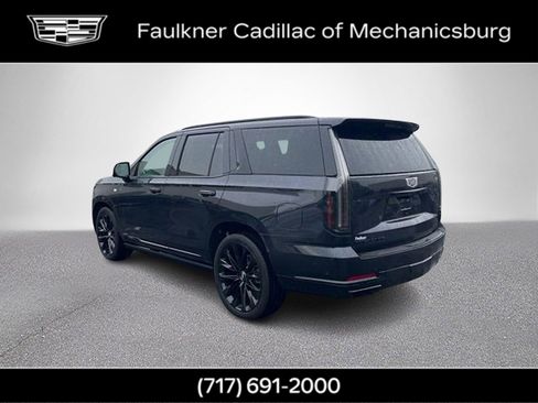 Certified 2026 Cadillac Escalade Platinum Sport w/ LPO, ONYX Package AWD/4WD image 8