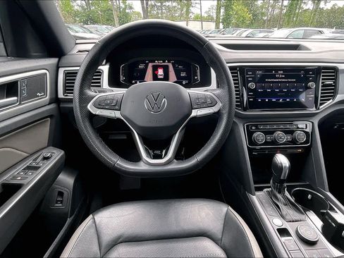 Used 2023 Volkswagen Atlas Cross Sport SEL Premium R-Line AWD/4WD image 6