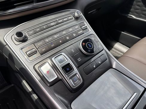 Used 2023 Hyundai Santa Fe SEL w/ Premium Package image 19