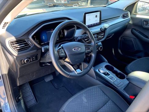 Used 2024 Ford Escape Active w/ Cold Weather Package FWD image 16