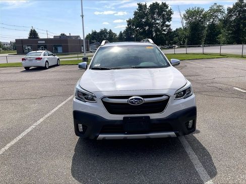 Used 2020 Subaru Outback Touring XT AWD/4WD image 4
