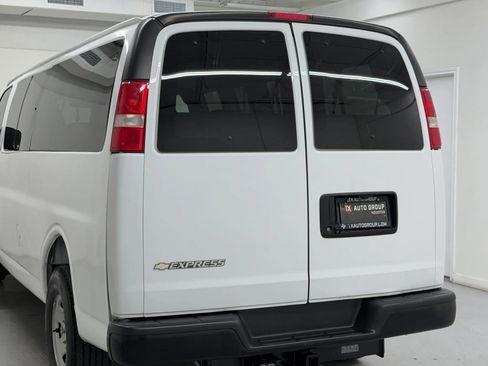 Used 2023 Chevrolet Express 3500 LS RWD image 36