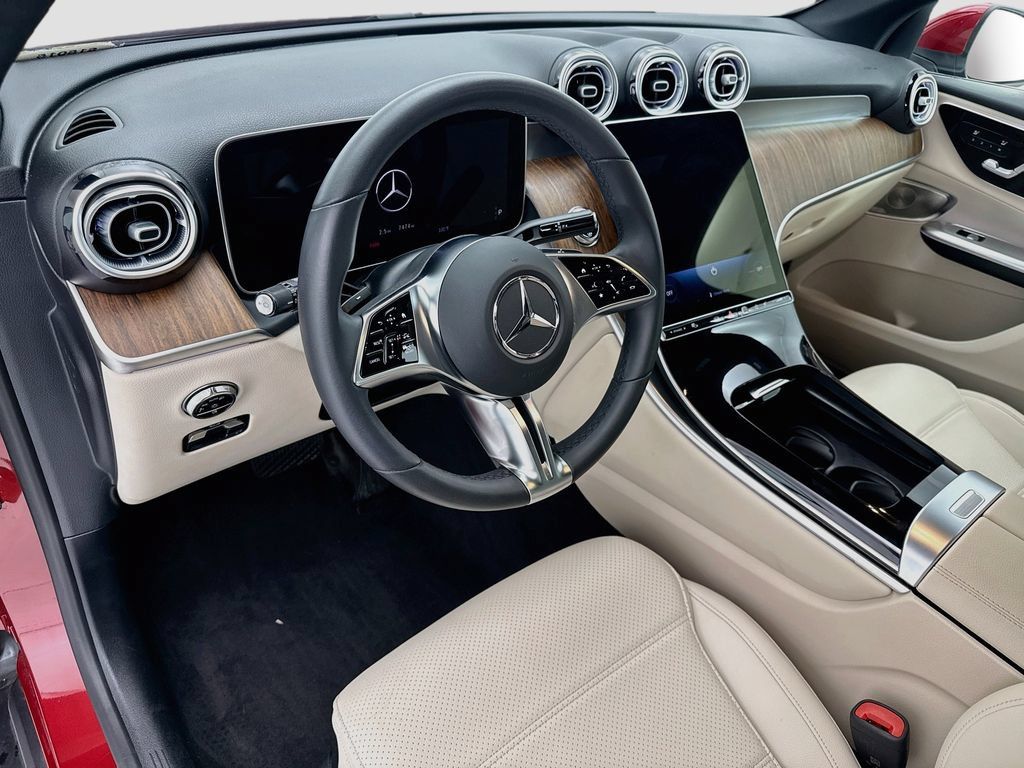 Certified 2026 Mercedes-Benz GLC 300 image 9
