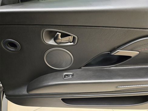 Used 2020 Aston Martin DB11 Coupe image 25