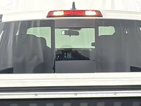 New 2026 Nissan Frontier PRO-4X w/ Pro-4x Convenience Package AWD/4WD image 16