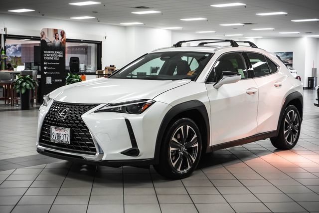 Certified 2025 Lexus UX 300h FWD w/ Accessory Package (Z2) image 3