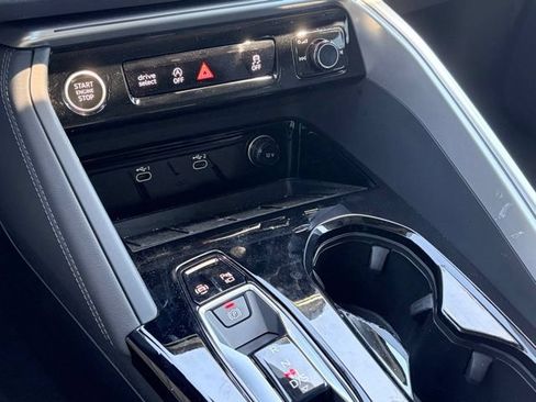 Certified 2025 Audi Q5 Premium Plus w/ Premium Plus AWD/4WD image 10