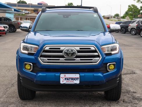 Used 2018 Toyota Tacoma Limited AWD/4WD image 2