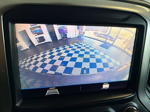 Used 2019 Chevrolet Silverado 1500 LT w/ All-Star Edition image 17