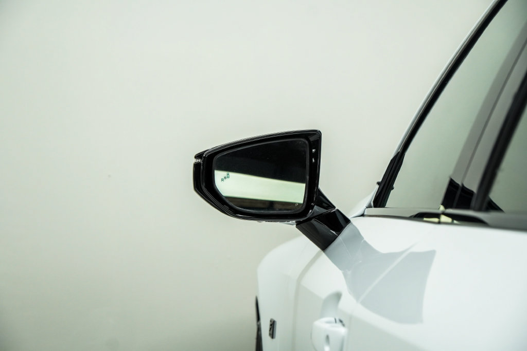 Used 2024 Lexus IS 500 w/ Accessory Package 2 RWD image 15