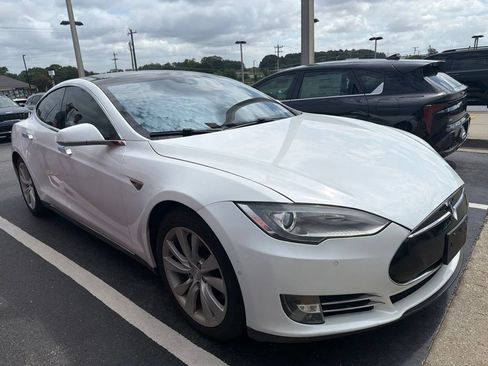 Used 2015 Tesla Model S 85D AWD/4WD image 4