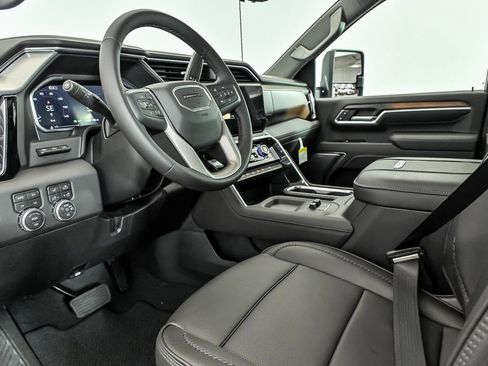 New 2026 GMC Sierra 2500 Denali w/ Denali Reserve Package AWD/4WD image 8
