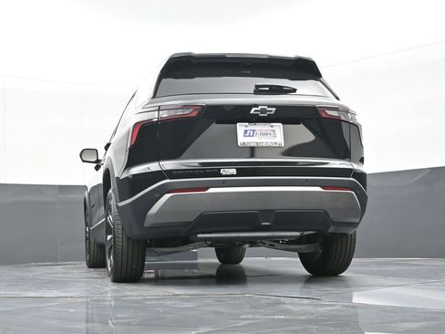 New 2026 Chevrolet Equinox LT w/ Midnight Edition AWD/4WD image 36