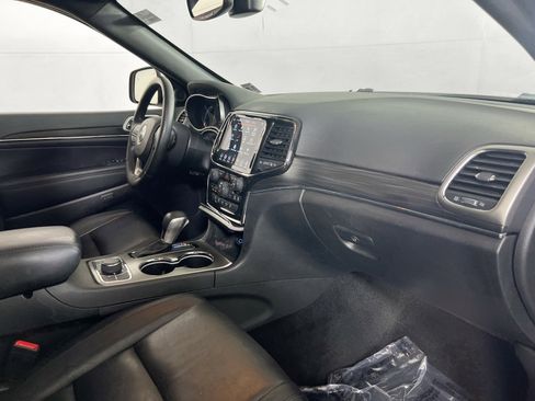 Used 2022 Jeep Grand Cherokee Limited image 29