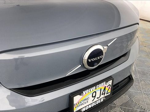 Used 2023 Volvo XC40 Recharge Plus w/ Protection Package Premier AWD/4WD image 30