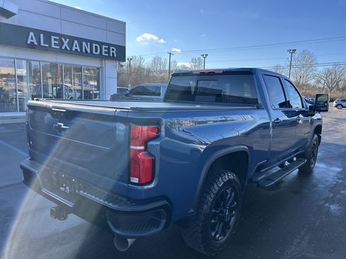 Used 2025 Chevrolet Silverado 2500 LTZ w/ Trail Boss Package image 3