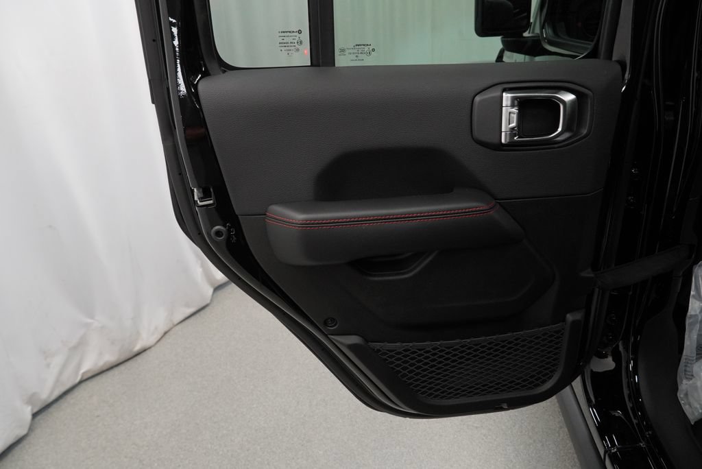 New 2026 Jeep Wrangler Unlimited Rubicon AWD/4WD image 30