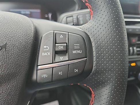 Used 2025 Ford Escape ST-Line image 39