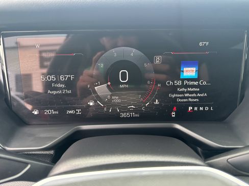Certified 2024 GMC Acadia Elevation w/ Luxury Package AWD/4WD image 10