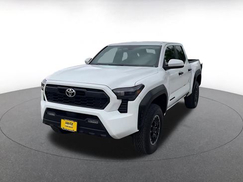 Used 2025 Toyota Tacoma TRD Off-Road AWD/4WD image 7