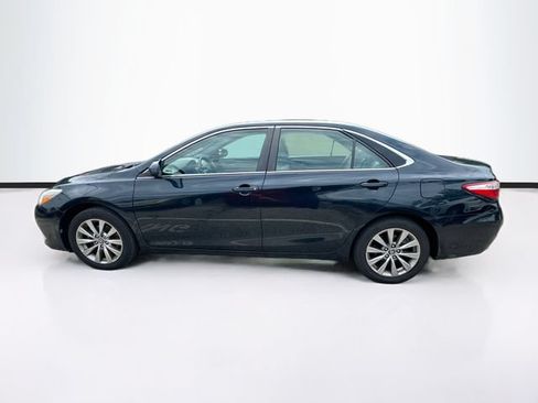 Used 2017 Toyota Camry XLE FWD image 5