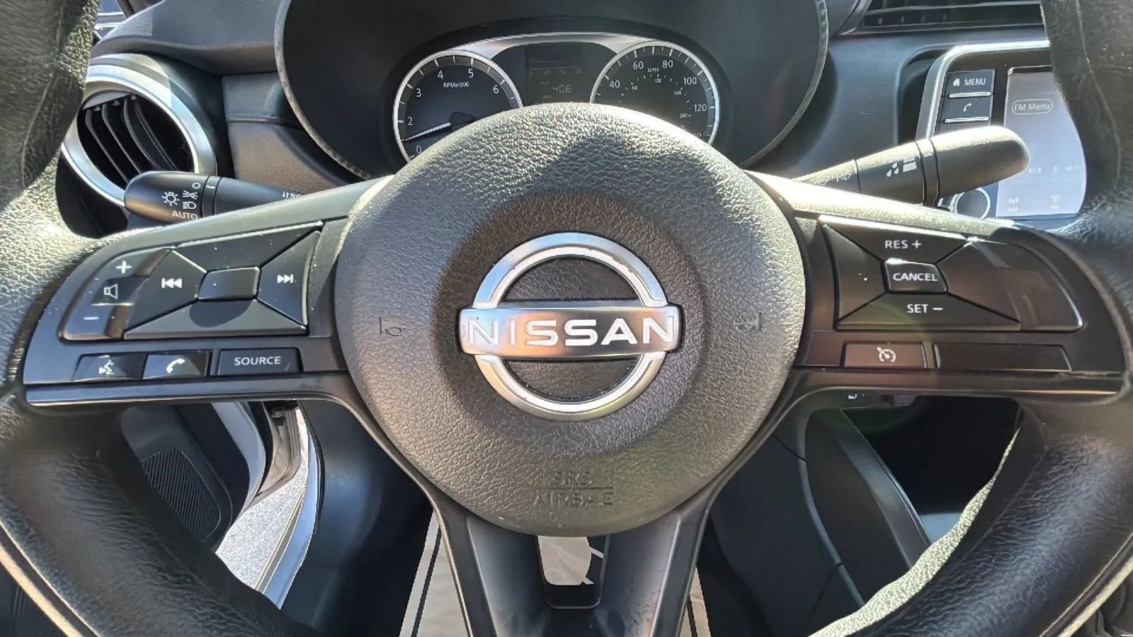 Used 2025 Nissan Versa S FWD image 18