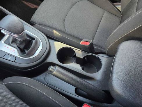 Used 2024 Kia Forte LXS FWD image 29