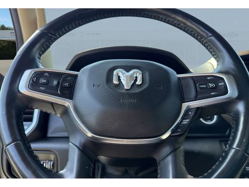 Used 2021 RAM 1500 Laramie AWD/4WD image 10