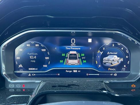 Used 2022 Chevrolet Silverado 1500 LT w/ Safety Package image 33