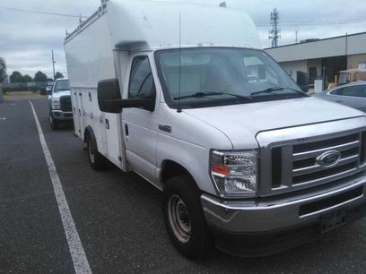 Certified 2022 Ford E-350 and Econoline 350 Super Duty w/ Power Windows & Locks Group