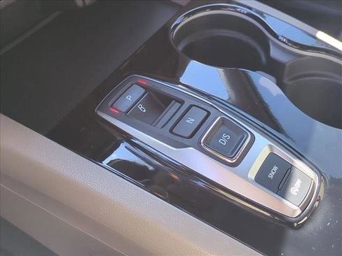 Used 2022 Honda Pilot Touring image 12