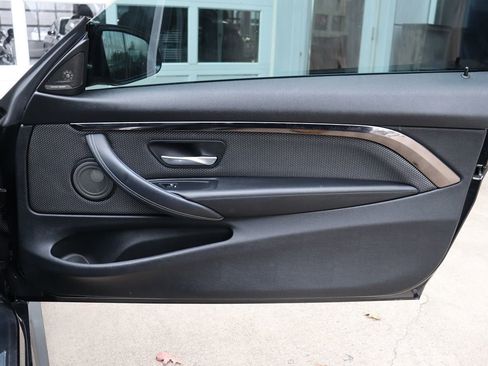 Used 2018 BMW M4 Coupe image 40