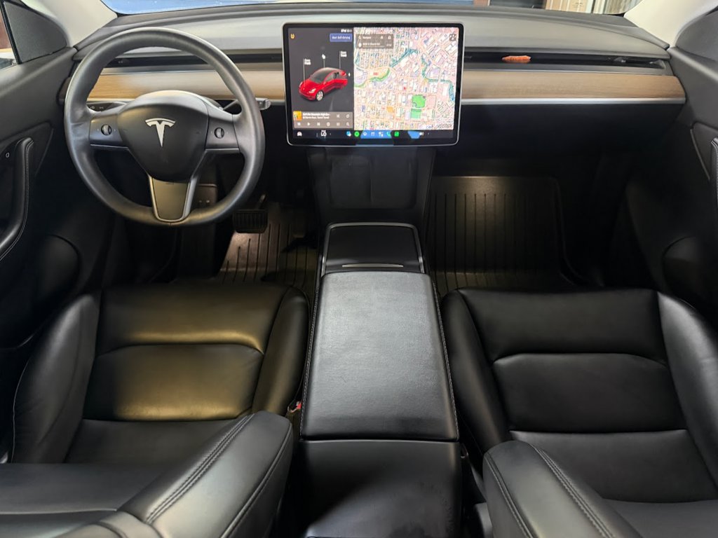 Used 2021 Tesla Model Y Long Range AWD/4WD image 9