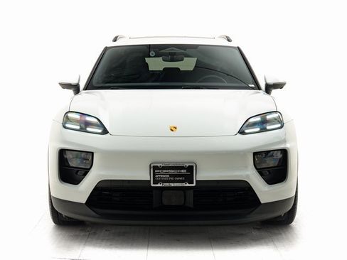 Used 2025 Porsche Macan Electric image 30