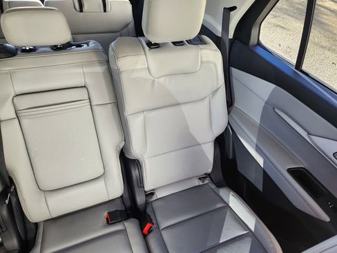 New 2026 Ford Explorer Active w/ Active Comfort Package image 15