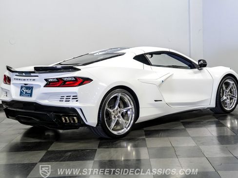 Used 2024 Chevrolet Corvette E-Ray w/ ZER Performance Package AWD/4WD image 12