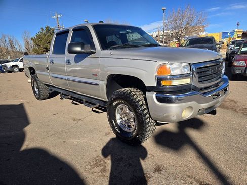Used 2005 GMC Sierra 2500 SLE w/ Heavy-Duty Power Package image 13