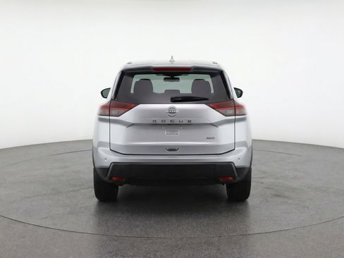 Used 2025 Nissan Rogue SV image 7