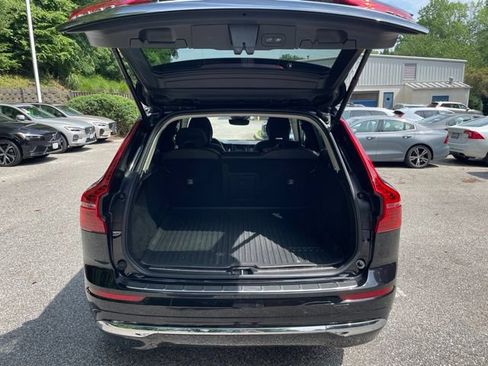 Certified 2023 Volvo XC60 B5 Plus w/ Climate Package AWD/4WD image 16