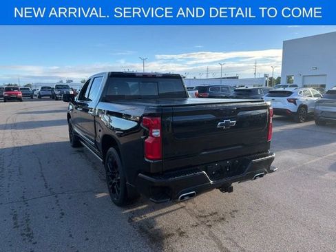 Certified 2024 Chevrolet Silverado 1500 High Country AWD/4WD image 9