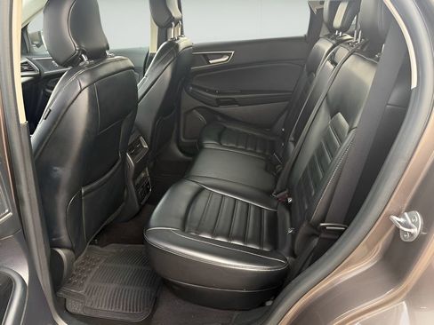 Used 2019 Ford Edge SEL w/ Equipment Group 201A image 35