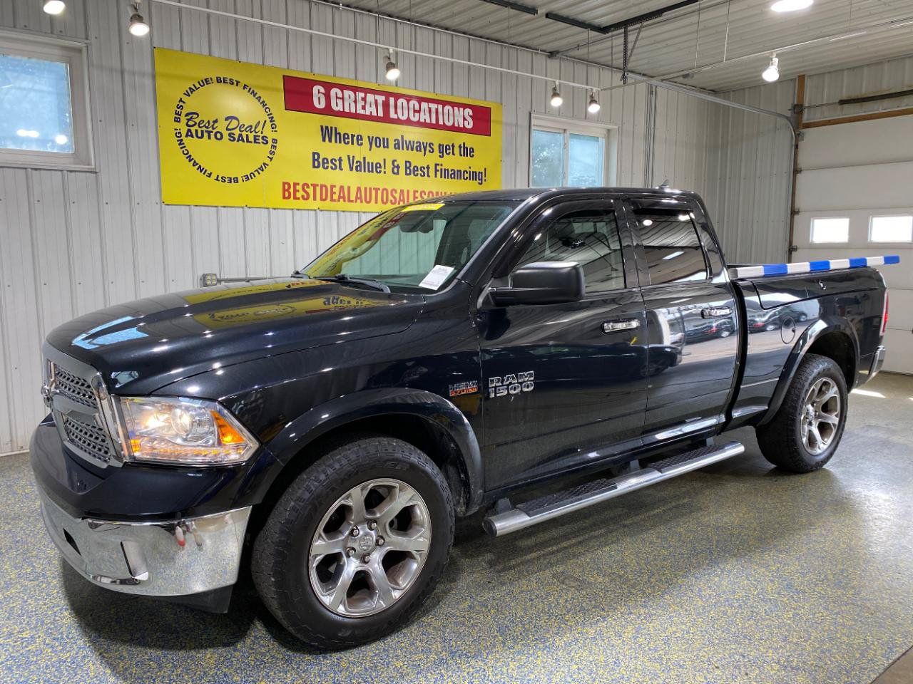 Used 2017 RAM 1500 Laramie w/ Convenience Group AWD/4WD image 1