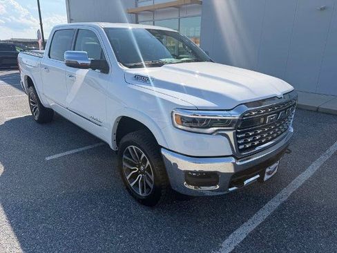 Used 2025 RAM 1500 Limited AWD/4WD image 2