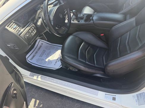 Used 2018 Maserati GranTurismo Sport RWD image 43