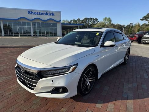 Used 2021 Honda Accord Touring image 1