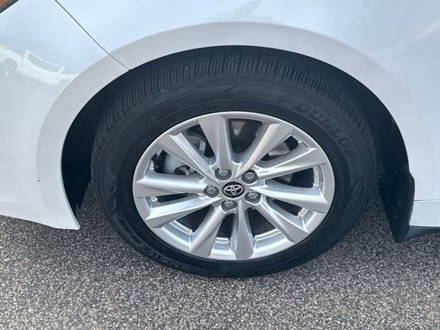 Used 2025 Toyota Corolla SE image 39